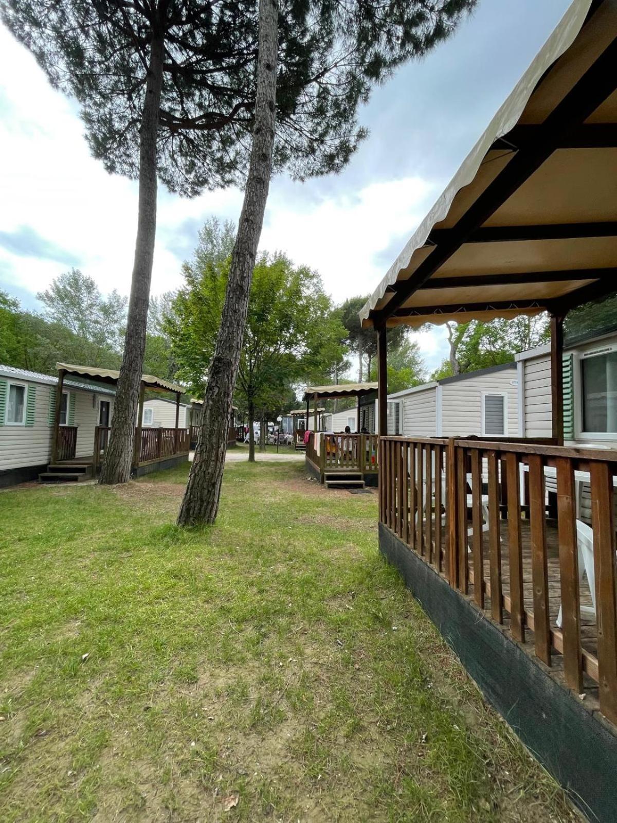 Happy Camp Mobile Homes In Camping Laguna Village Caorle Exterior photo